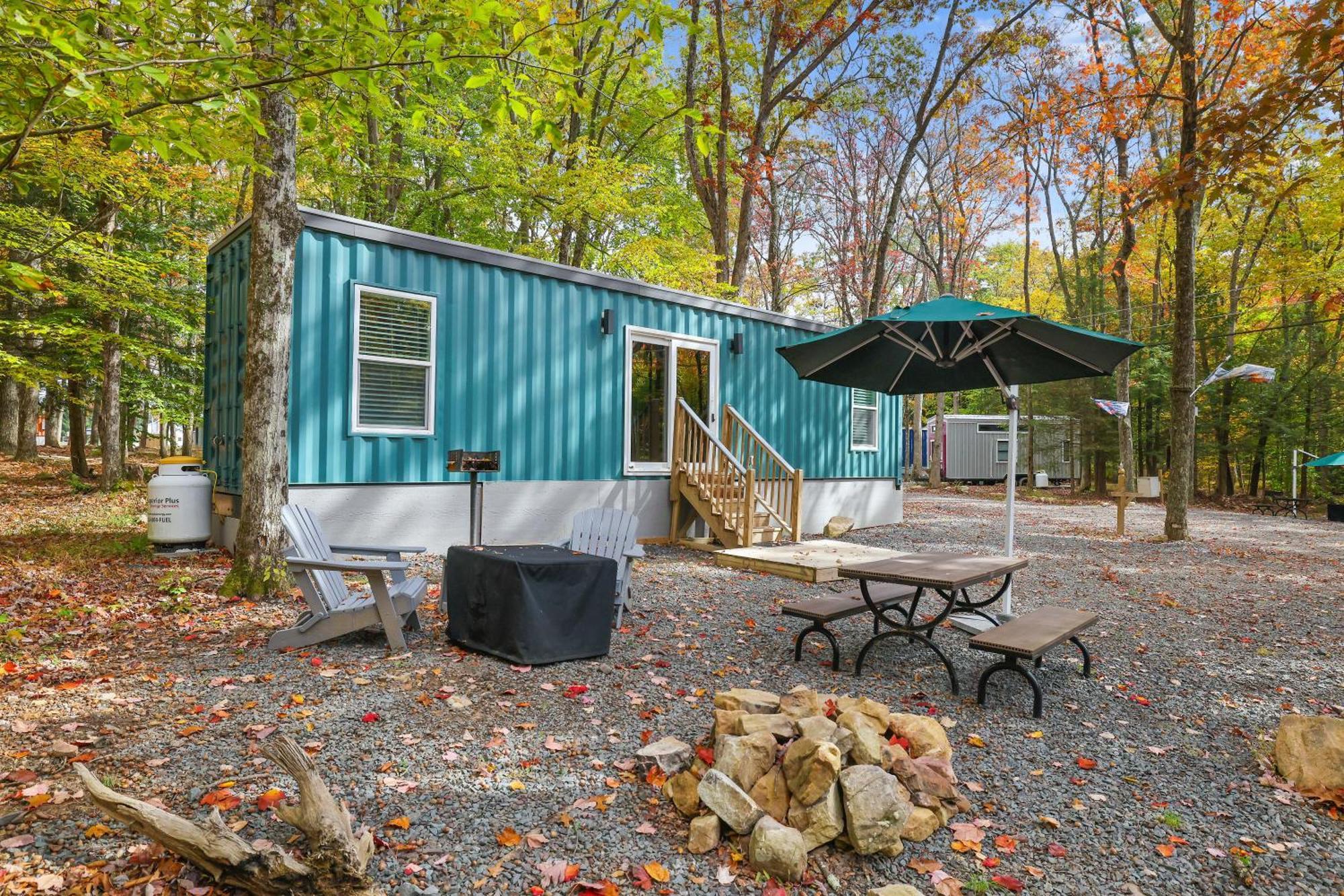 Camptel Poconos Lodging Hotel Albrightsville Exterior photo