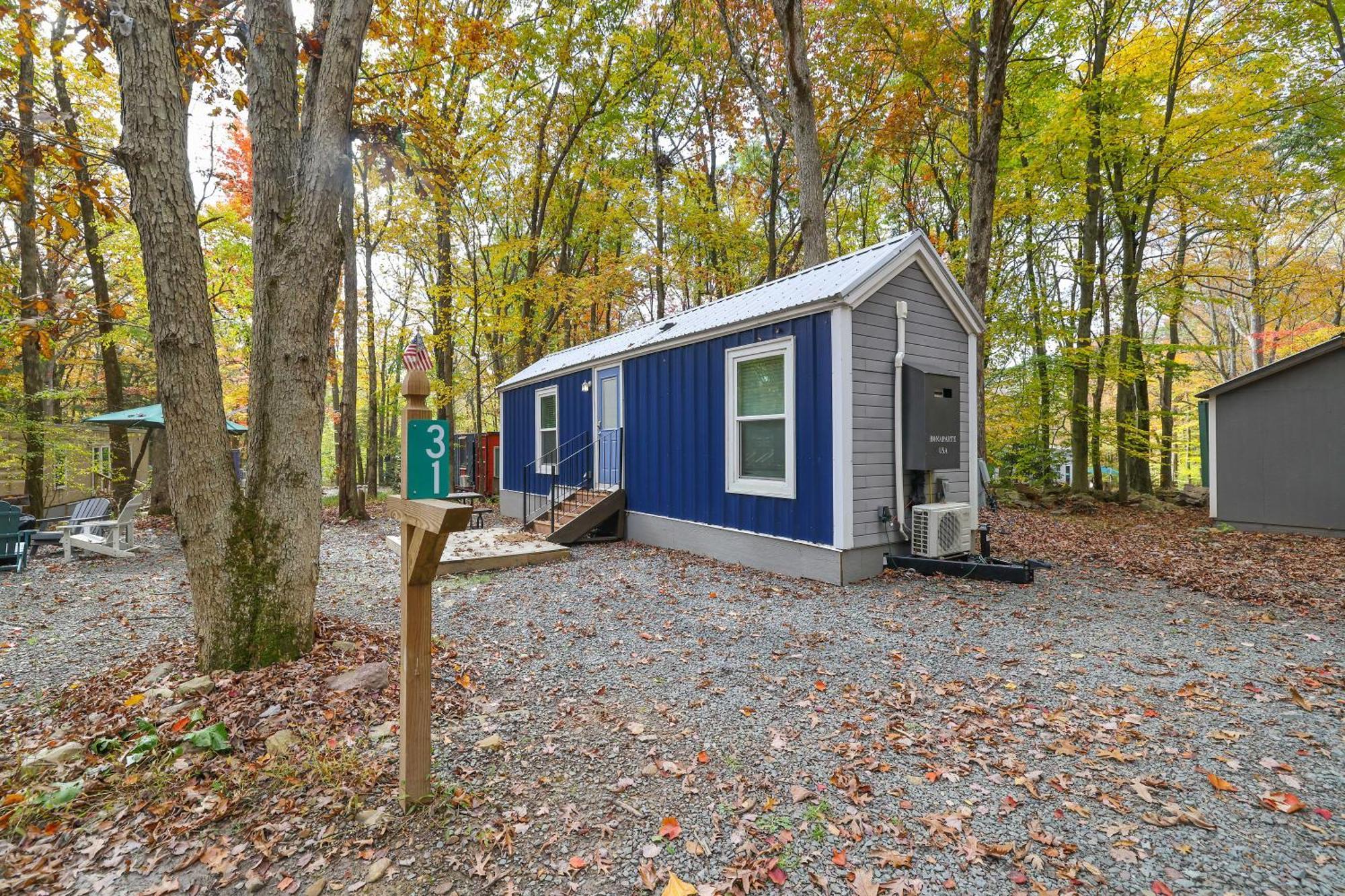 Camptel Poconos Lodging Hotel Albrightsville Exterior photo