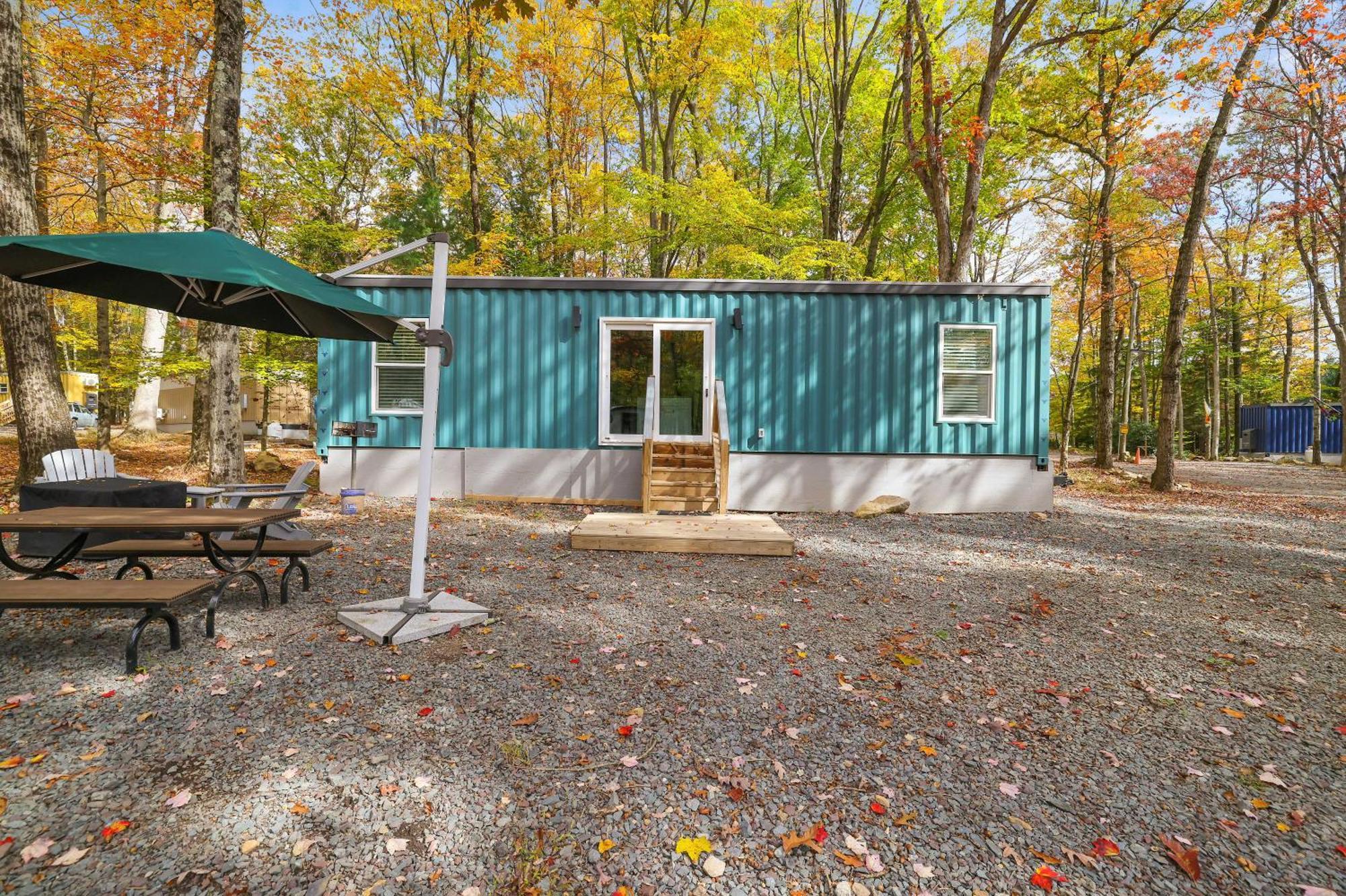 Camptel Poconos Lodging Hotel Albrightsville Exterior photo