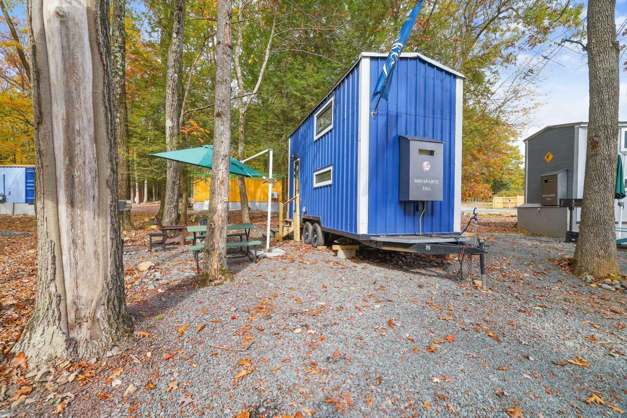 Camptel Poconos Lodging Hotel Albrightsville Exterior photo